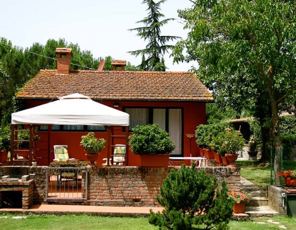 Giardino e gazebo